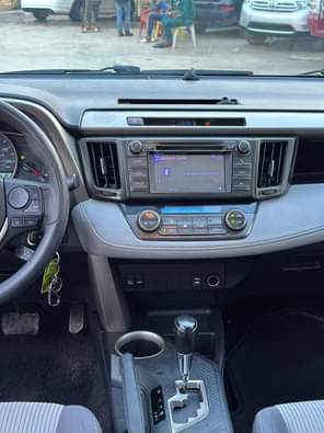 A picture of 2013 Toyota rav4 XLE 17 5m Tokunbo 08132657971 Everyone