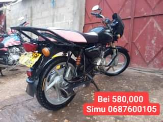 A picture of KAMA UNATAFUTA BOXER USED NZURI NA ZENYE FULL DOCUMENTS ZA