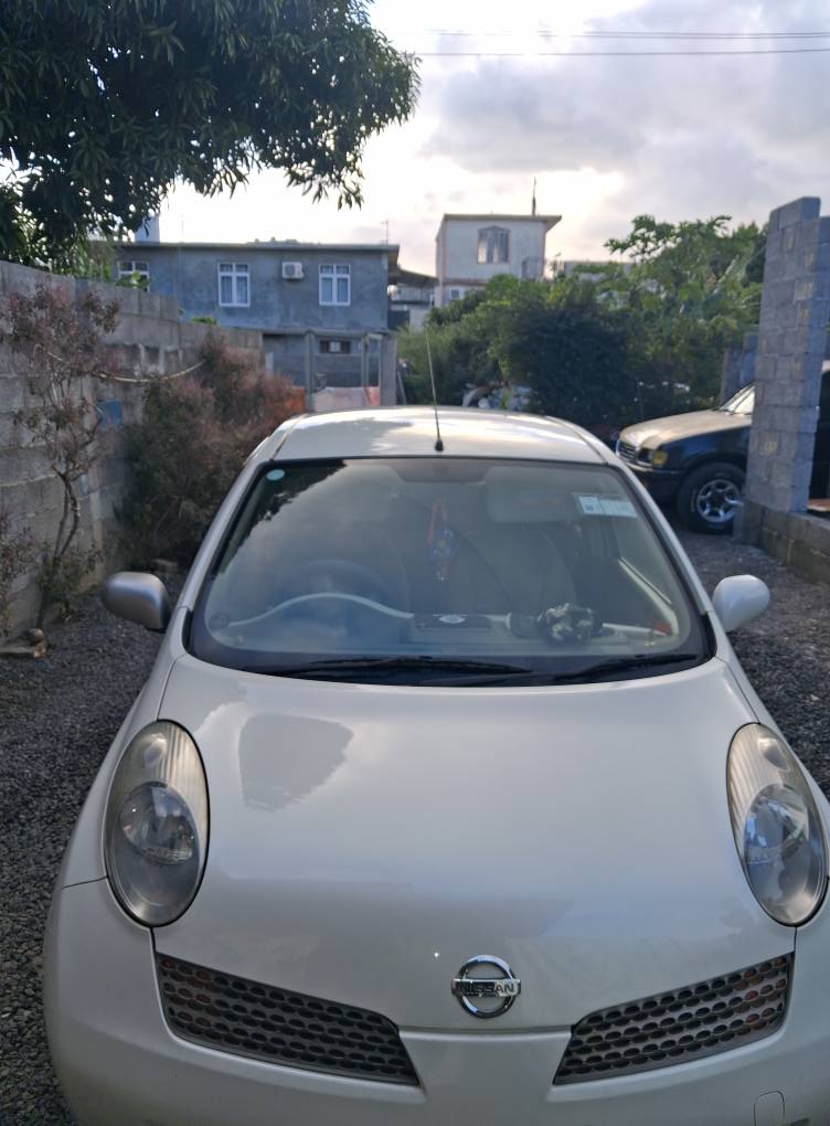 used nissan march
