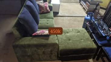 A picture of House hold items