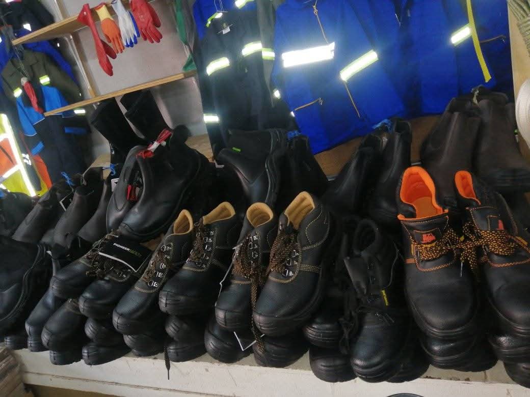 classifieds/shoes