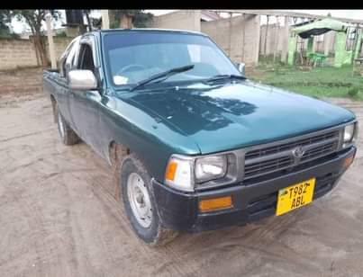 A picture of TOYOTA HILUX