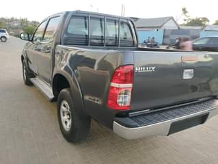 A picture of Toyota hilux pick up