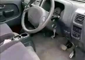 A picture of Mini bus is available for sall 950 000 naira a