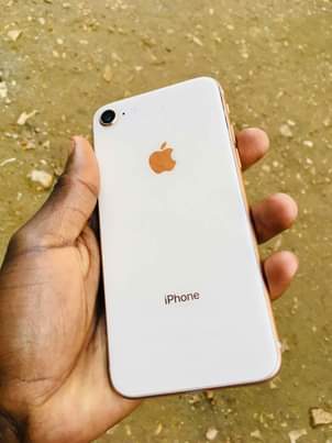 A picture of iPhone 8 64Gb at 310k