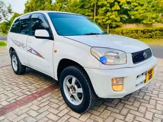 A picture of TOYOTA RAV 4 TSH 11 500 000 CALL 0712973480
