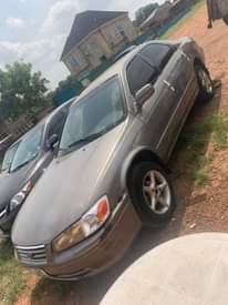 A picture of 2000 Toyota Camry Envelope