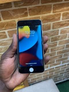 A picture of Iphone 7plain