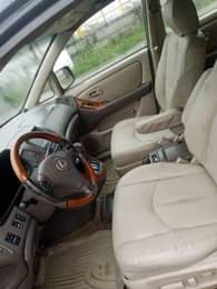 A picture of Distress sale Lexus Rx 300 2003 model Engine and gear