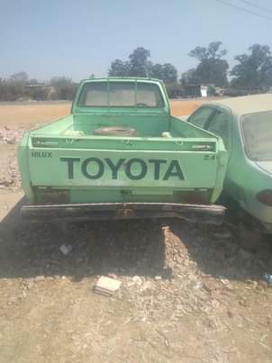 used toyota hilux