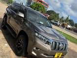 A picture of TOYOTA LAND CRUISER PRADO 150
