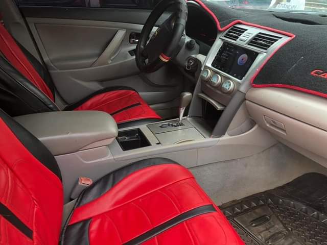 A picture of Reg Toyota Camry model 08 upgraded to 2010