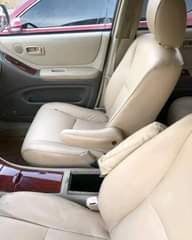 A picture of REGISTERED 2006 TOYOTA HIGHLANDER AWD Leather Interior absolutely nothing to