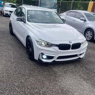 bmw 320i