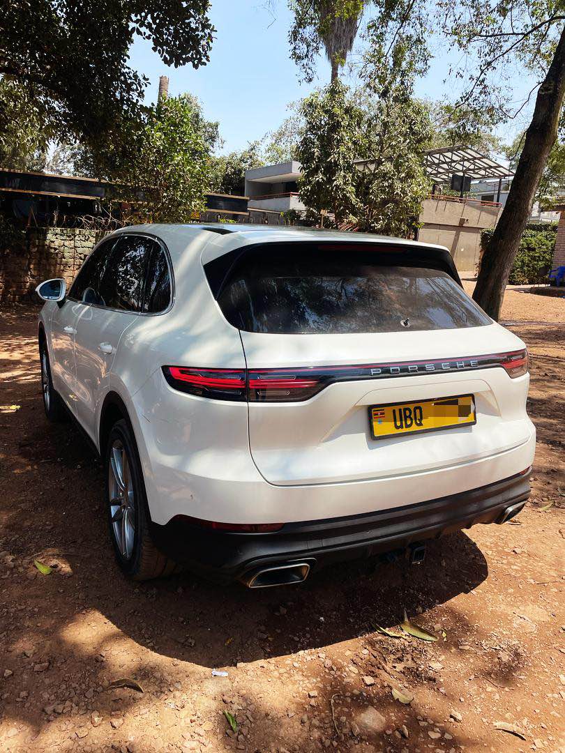 A picture of Porsche cayenne