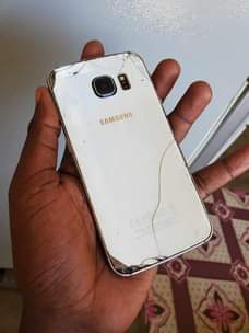 A picture of S6 edge