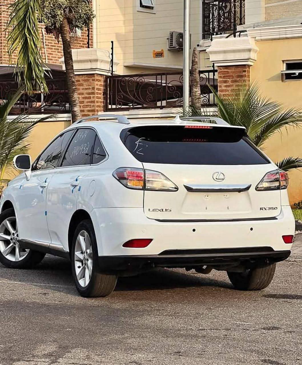 A picture of 2011 Lexus rx 350