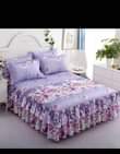 A picture of Bed cover