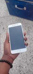 A picture of Vivo y67 Gb64 Lam4 Haina kipengele chochot imenyooka Pg 0693771662