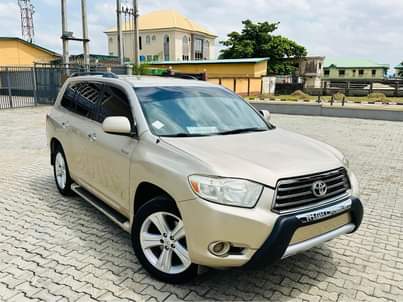 A picture of Registered Toyota Highlander 2010