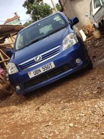 A picture of Toyota raum