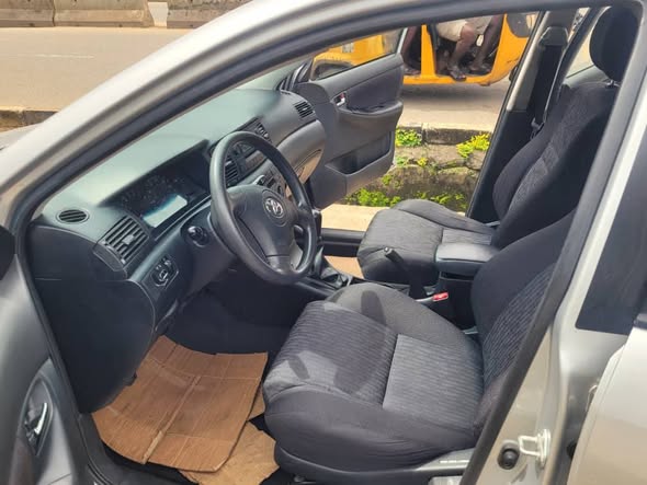 A picture of FOREIGN USED TOYOTA COROLLA T3 OBAMA 04