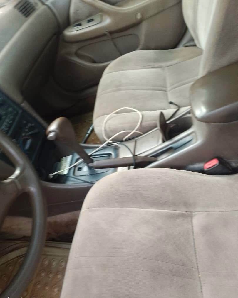A picture of Toyota Camry 00