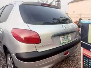 A picture of Peugeot 206