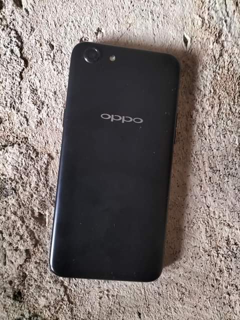 A picture of Oppo a83 128gb.