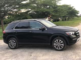 A picture of GLE350 Mercedes Benz