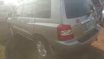 A picture of TOYOTA HIGHLANDER 05