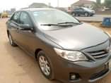 A picture of TOYOTA COROLLA 2011
