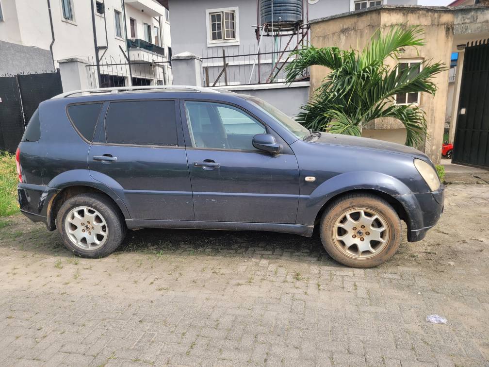 A picture of Nigerian Used Sangyang SUV