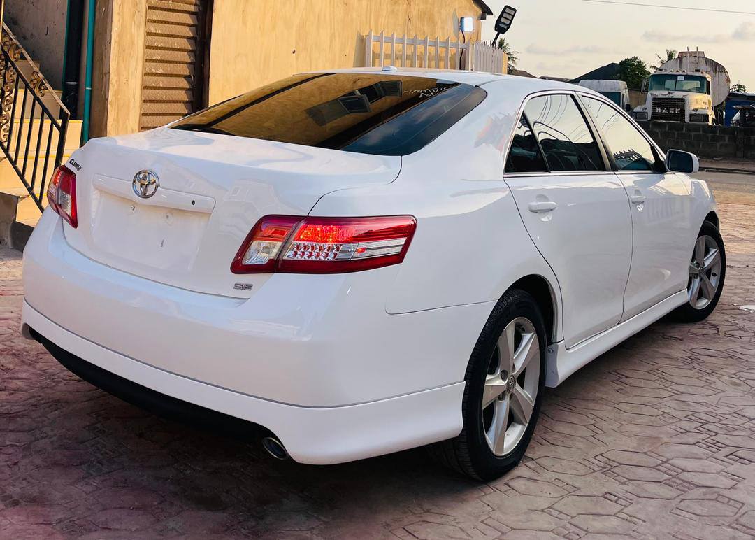 A picture of Foreign Used 2011 Toyota Camry Sports.