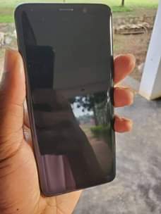 A picture of Sumsang galaxy s9