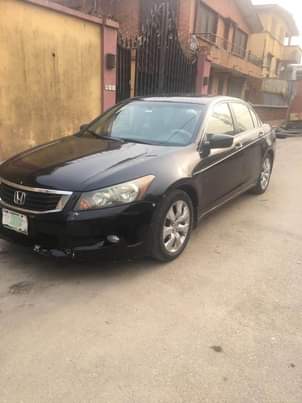 A picture of Honda Accord 09