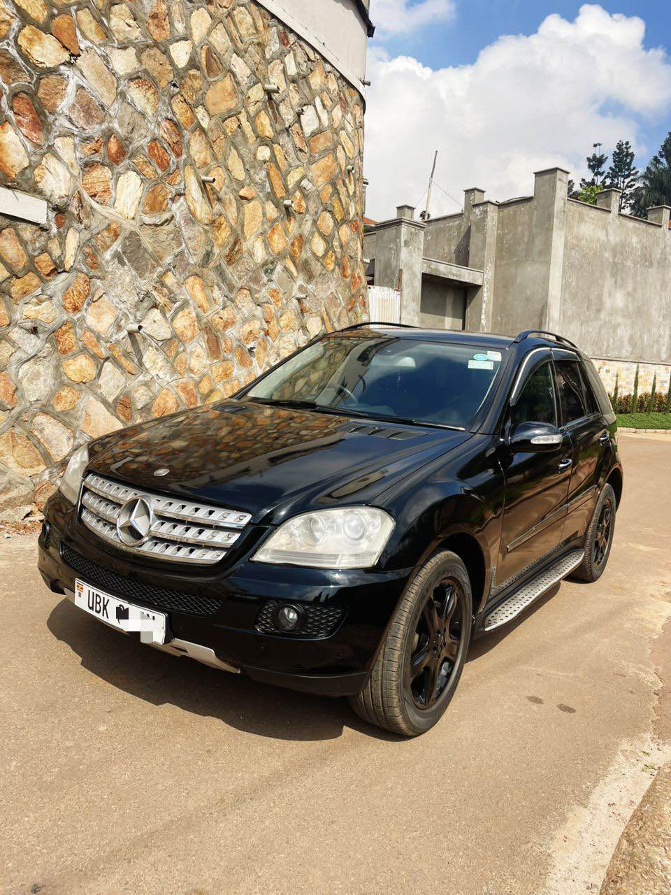 A picture of Mercedes benz diesel 28m