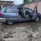 A picture of Toyota sienna