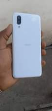 A picture of Aquos Sharp storage64 ram4 single line mpyaaa price 155k location