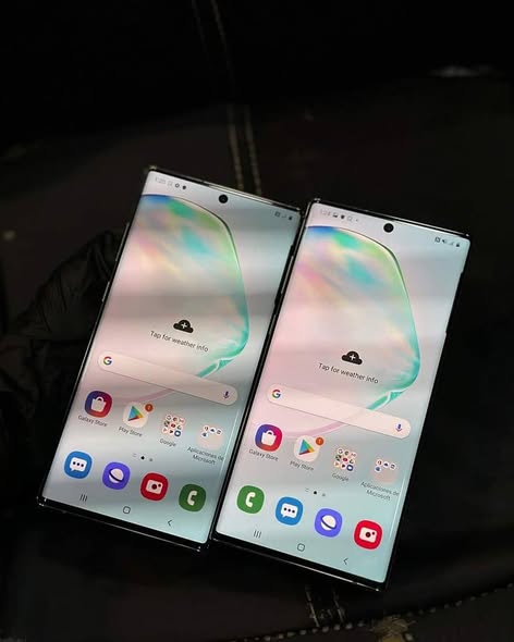 A picture of Samsung note 10plus