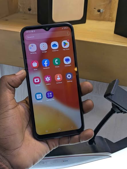 A picture of SAMSUNG A14