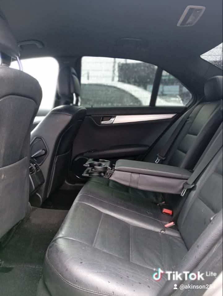 A picture of Car