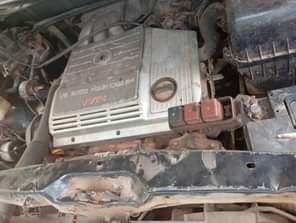 A picture of Distress alert Lexus RX300 for Sale Engine and gear untempered