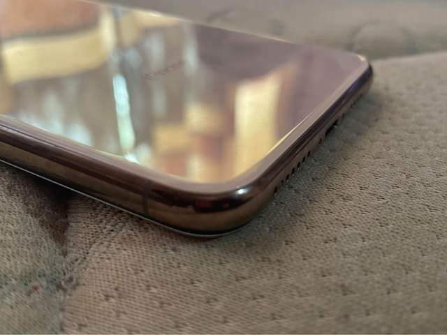 iPhone M.