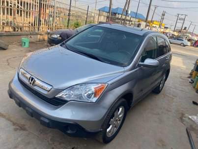 A picture of Full option 2008 registered and first body Honda CRV 09034050937