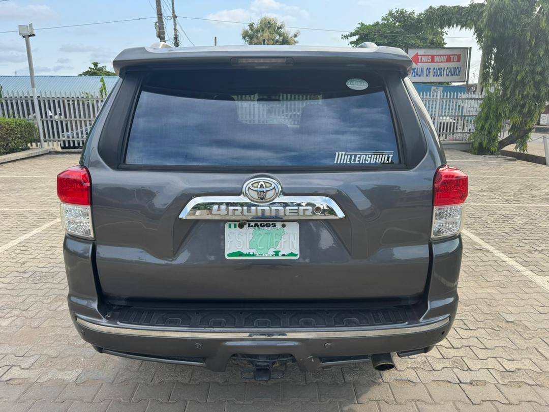 A picture of Toyota 4Runner 2010