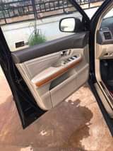 A picture of Toyota Highlander 2005model