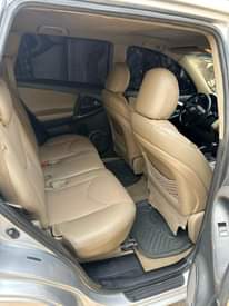 A picture of 2011 Rav 4 LIMITED PAINTED BODY v6 push to start