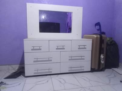 dressing table