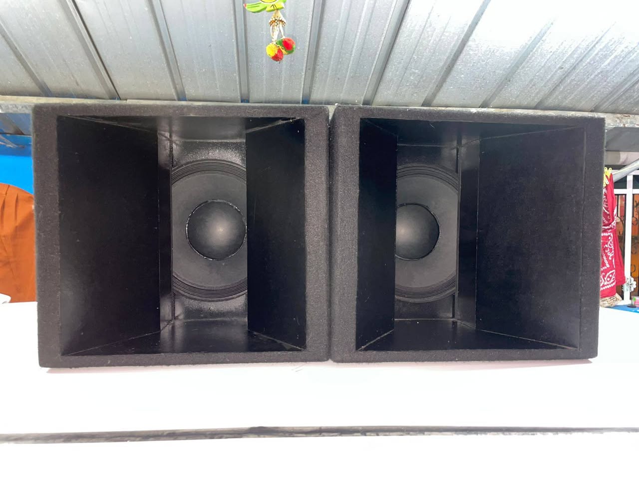 speakers